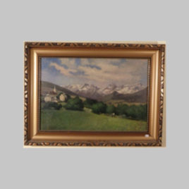 Dorf mit Gebirge
