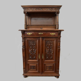 Vertiko mit Aufsatz, um 1880