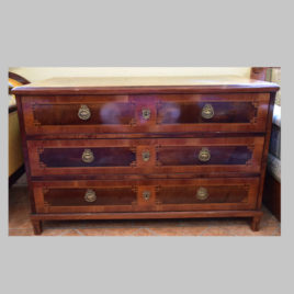 Reich intarsierte 3ladige Kommode, um 1780